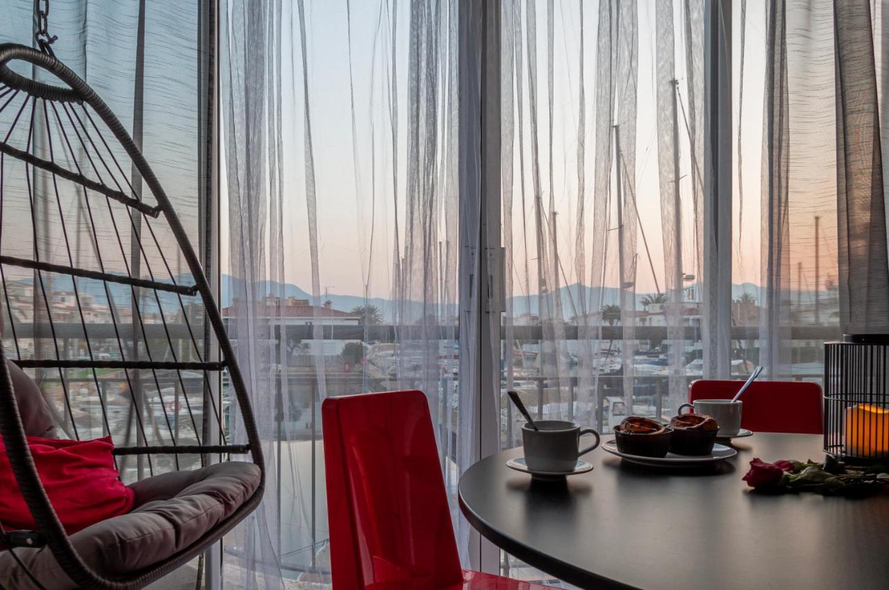 Estudio En 1ª Linea Con Vistas Al Puerto Deportivo By Insidehome Empuriabrava Exterior photo