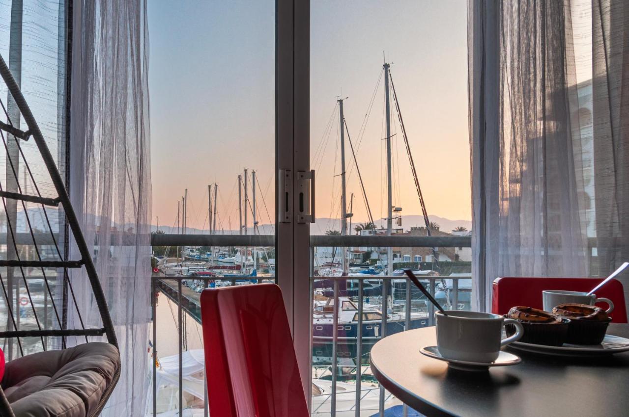 Estudio En 1ª Linea Con Vistas Al Puerto Deportivo By Insidehome Empuriabrava Exterior photo