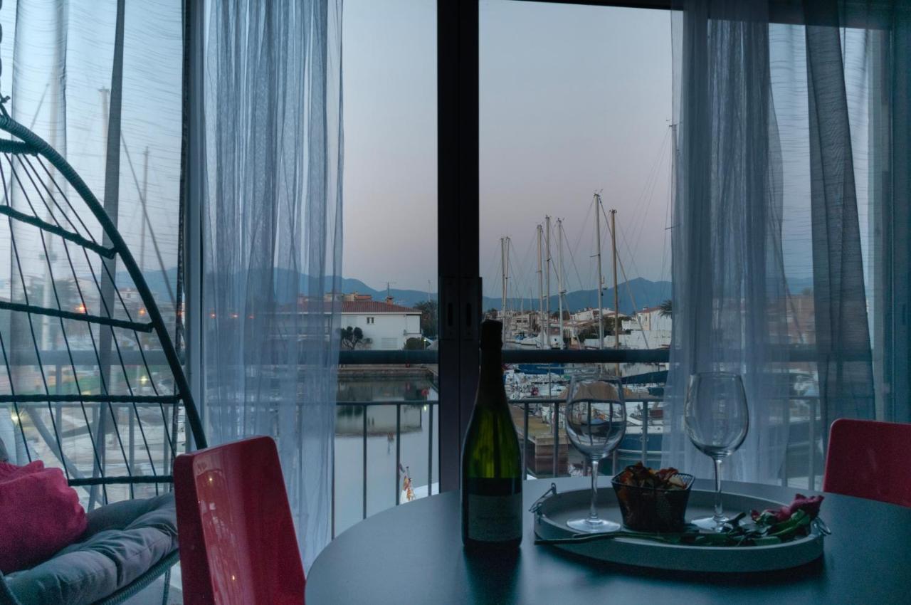 Estudio En 1ª Linea Con Vistas Al Puerto Deportivo By Insidehome Empuriabrava Exterior photo