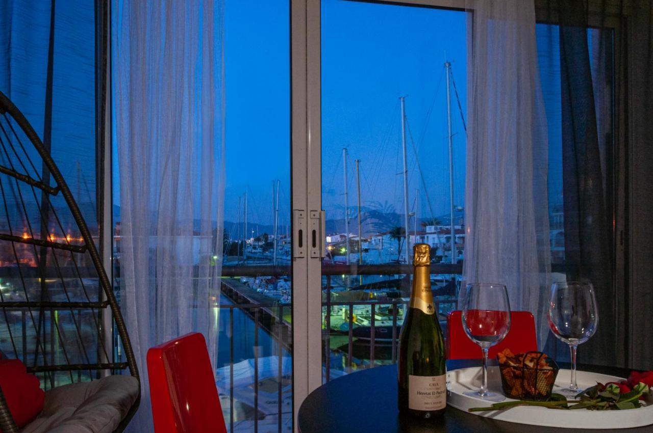 Estudio En 1ª Linea Con Vistas Al Puerto Deportivo By Insidehome Empuriabrava Exterior photo