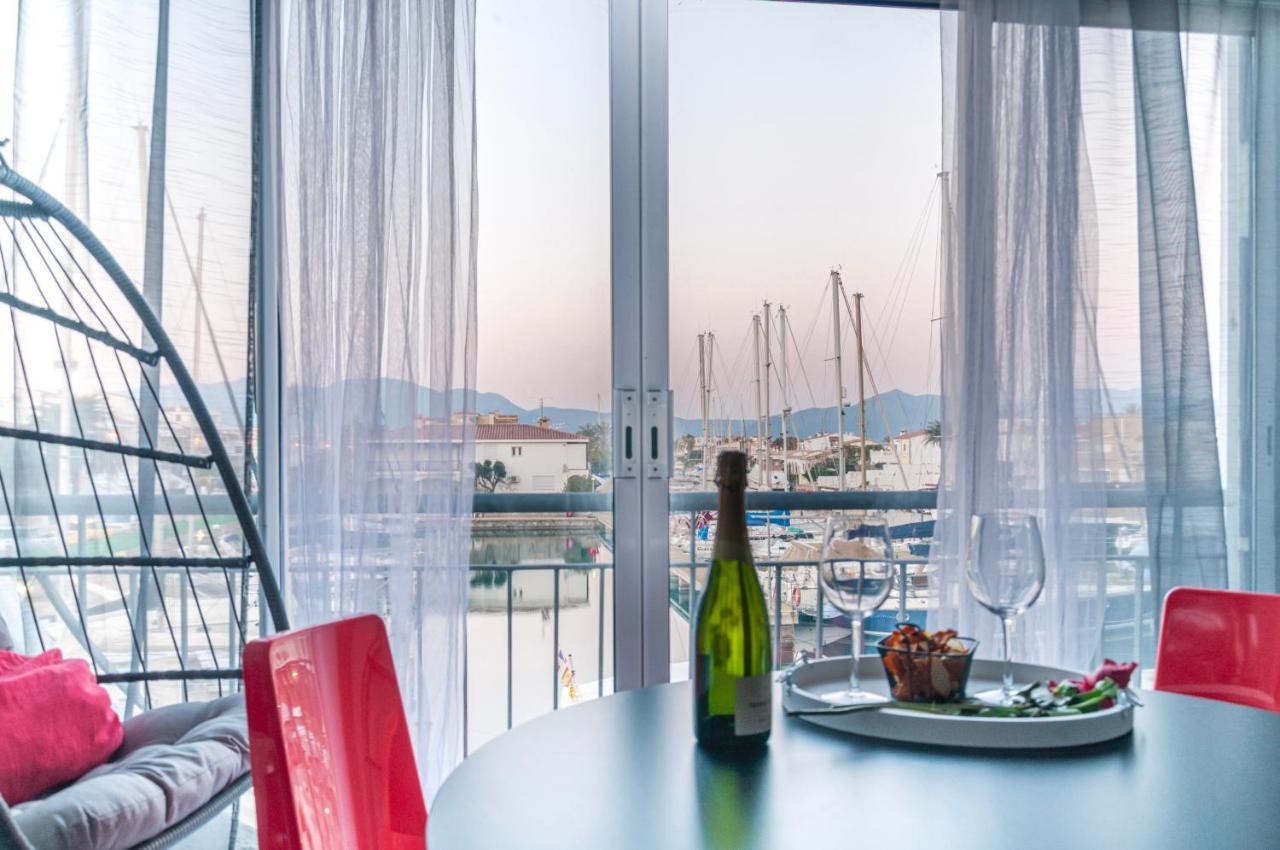 Estudio En 1ª Linea Con Vistas Al Puerto Deportivo By Insidehome Empuriabrava Exterior photo