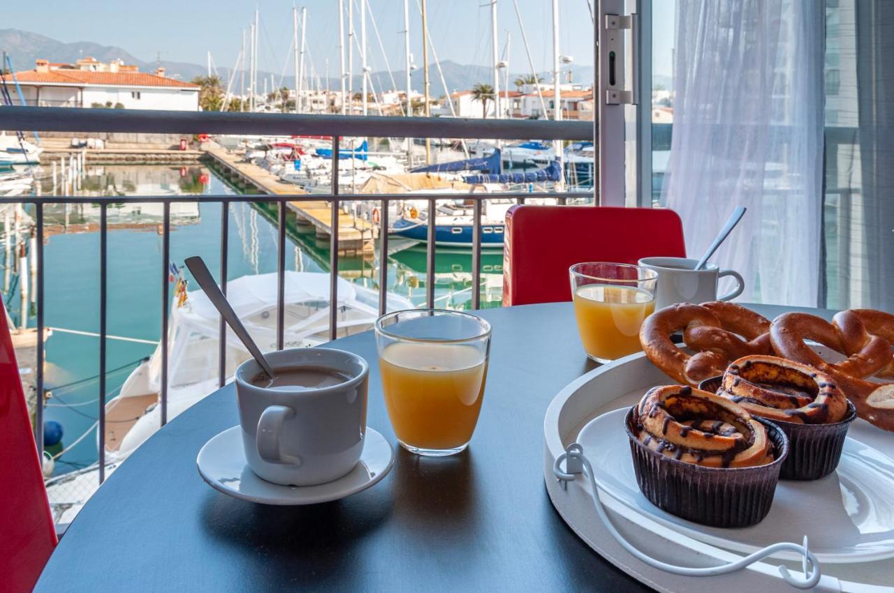Estudio En 1ª Linea Con Vistas Al Puerto Deportivo By Insidehome Empuriabrava Exterior photo